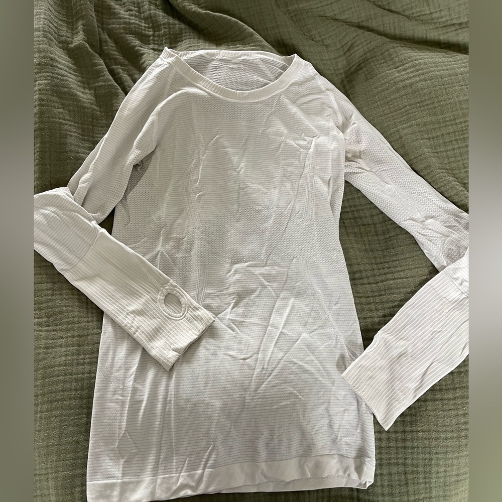 Swiftly Tech Long-Sleeve Shirt
Hip Length - Picture 2 of 4
